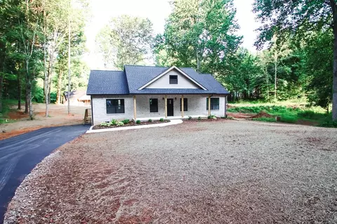 329 Webb Rd, Sparta, TN 38583