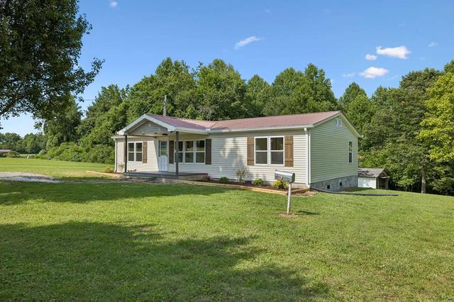5219 Hancock Rd, Silver Point, TN 38582