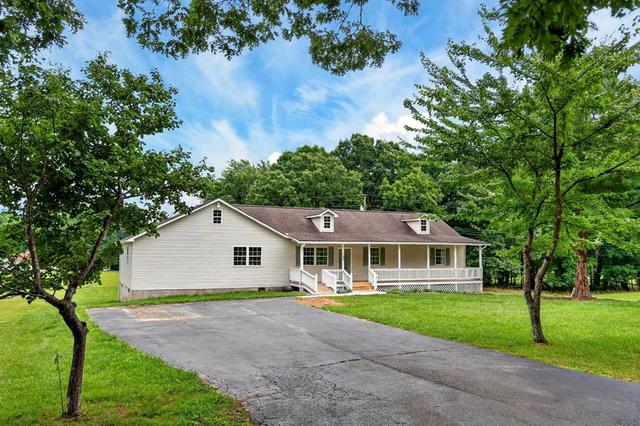 123 Fields Garrett Rd, Crossville, TN 38572