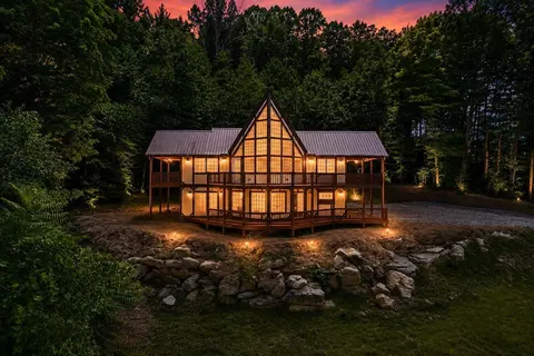 517 Big Sky Rd, Jamestown, TN 38556