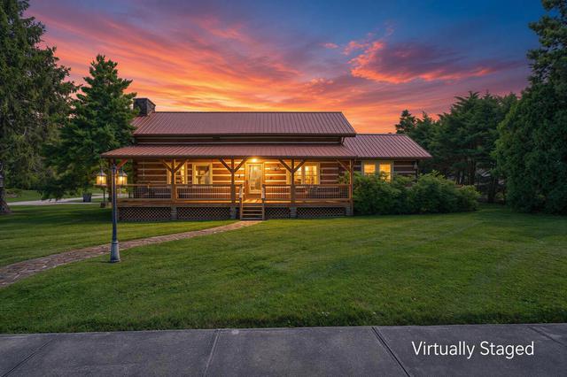 106 W Crawford Ave, Monterey, TN 38574