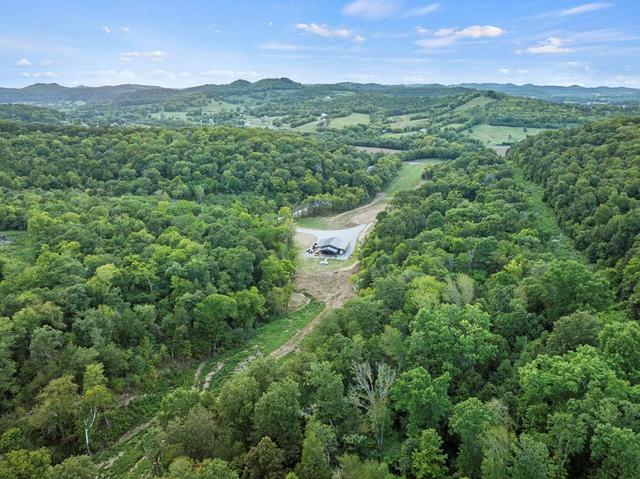 215 Hickman Creek Rd S, Hickman, TN 38567