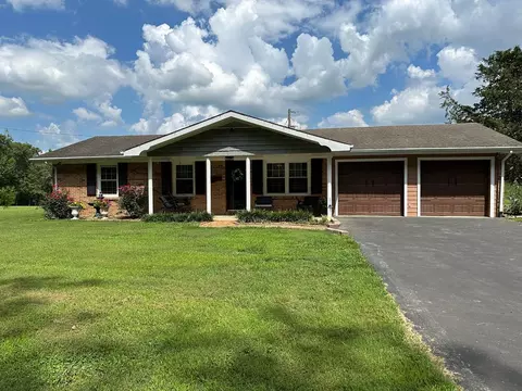 415 Moore Rd, Cookeville, TN 38506