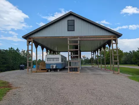 150 Hulse Rd, Burkesville, KY 42717
