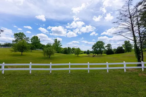 420 Park Dr, Rock Island, TN 38581