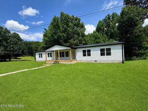 1035 Star Point Rd, Jamestown, TN 38556
