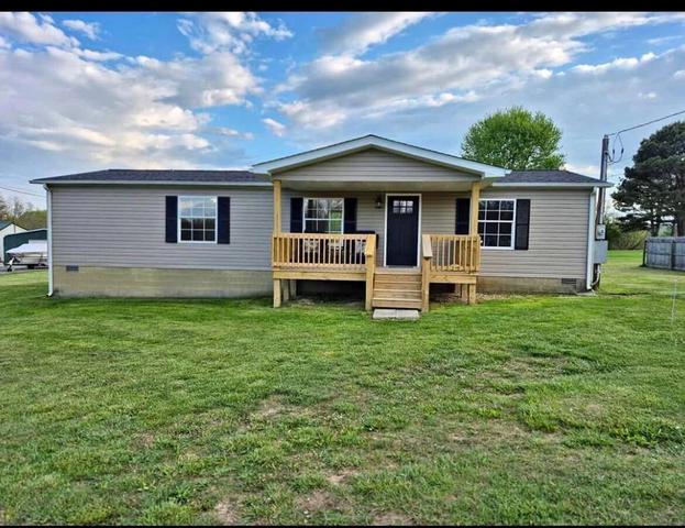 1424 Creston Rd, Crossville, TN 38571