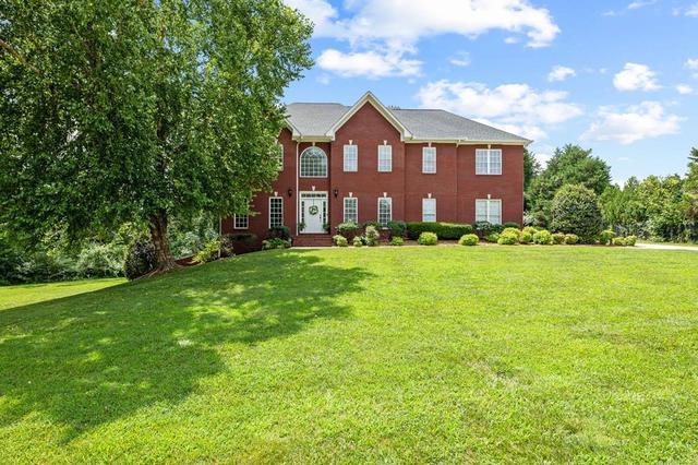 992 Stonebridge Cir, Cookeville, TN 38501