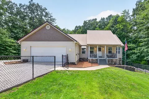88 Scenic Pl, Monterey, TN 38574