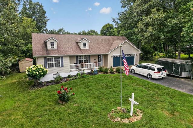 1044 Ackia Dr, Crossville, TN 38572