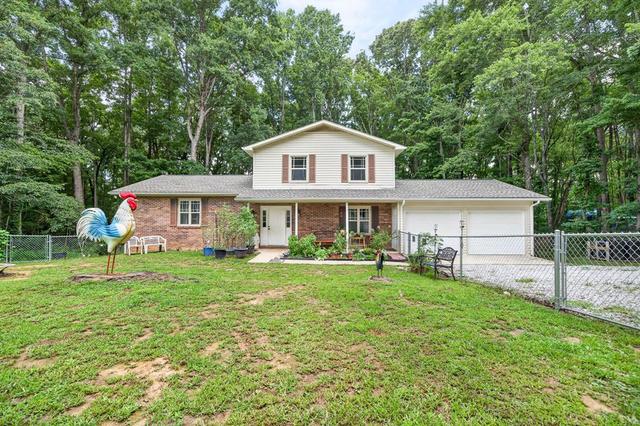 2647 Cummins Mill Rd, Cookeville, TN 38501