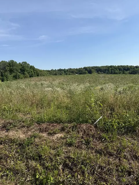 12 Petty Rd # C, Sparta, TN 38583
