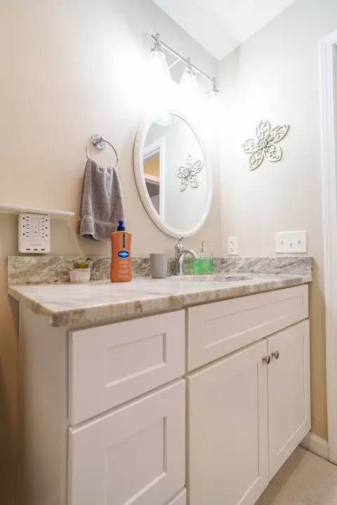 Bath - 153 Chestnut St, Baxter, TN 38544 photo 5 of 5