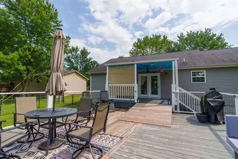 Exterior - 153 Chestnut St, Baxter, TN 38544 photo 8 of 11