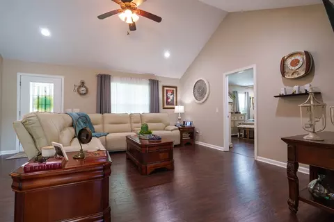 Other - 153 Chestnut St, Baxter, TN 38544 photo 1 of 3