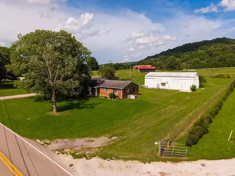 3945 Seven Springs Rd, Cookeville, TN 38506
