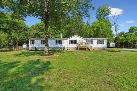 21 Vantrease Rd, Brush Creek, TN 38547