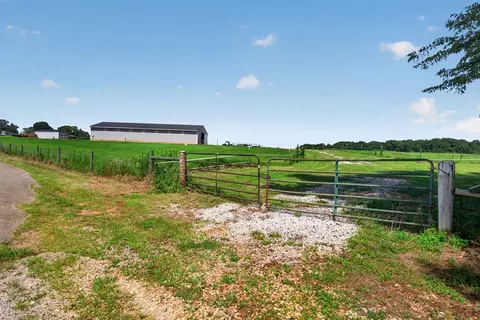 620 Roberts Cemetery Rd, Walling, TN 38587 photo 6
