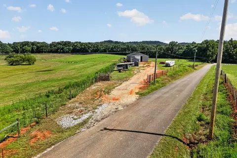 620 Roberts Cemetery Rd, Walling, TN 38587 photo 9