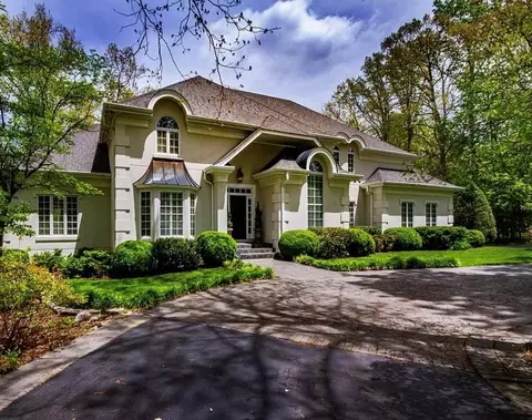 554 Halstead Dr, Crossville, TN 38555