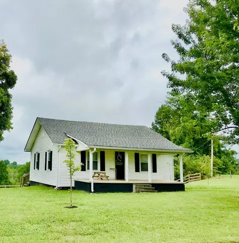 1613 Shipley Rd, Cookeville, TN 38501