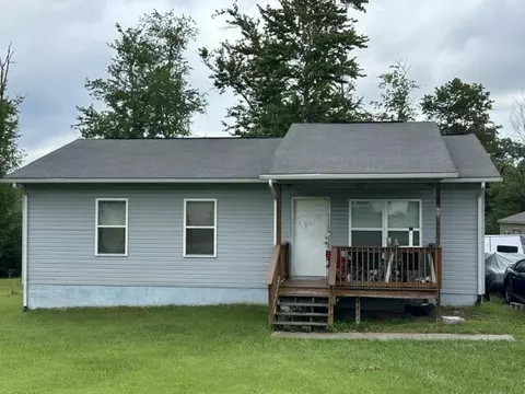 510 Iris Cir, Crossville, TN 38555