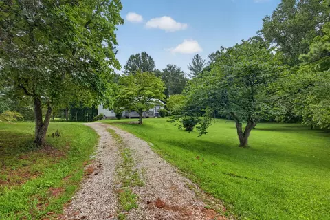 4546 Old Sparta Rd, Cookeville, TN 38506