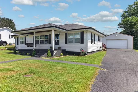 418 Woodland St, Burkesville, KY 42717