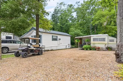82 Apache Trl, Crossville, TN 38572