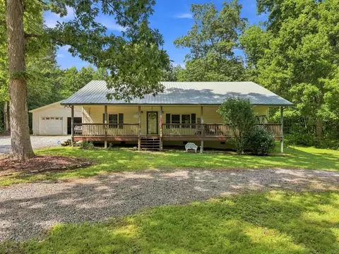 131 Critter Crossing Rd, Crossville, TN 38572