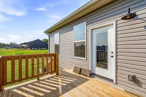 Exterior - 4763 Window Cliff Rd, Baxter, TN 38544 photo 5 of 11