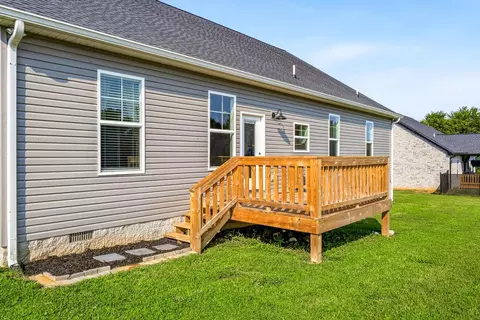 Exterior - 4763 Window Cliff Rd, Baxter, TN 38544 photo 6 of 11