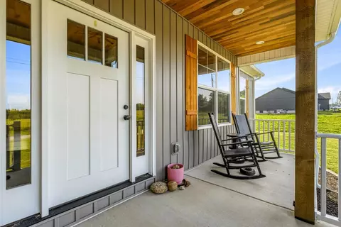 Exterior - 4763 Window Cliff Rd, Baxter, TN 38544 photo 4 of 11
