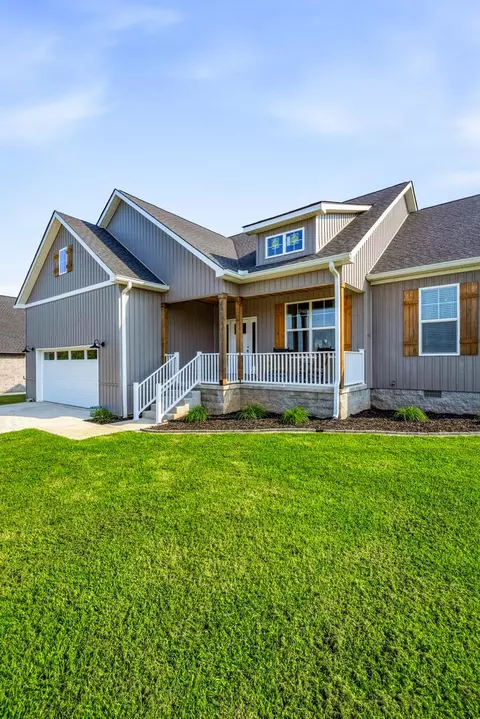 Exterior - 4763 Window Cliff Rd, Baxter, TN 38544 photo 2 of 11