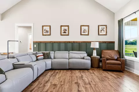 Living - 4763 Window Cliff Rd, Baxter, TN 38544 photo 1 of 1
