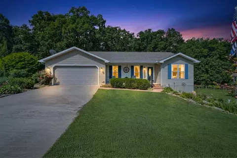 122 Sunset Ridge Dr, Crossville, TN 38571