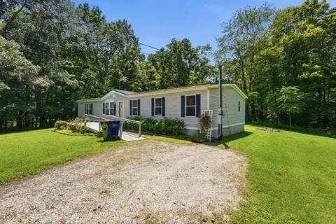 Exterior - 109 Doug Luna Rd, Walling, TN 38587 photo 2 of 7