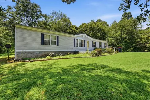 Exterior - 109 Doug Luna Rd, Walling, TN 38587 photo 3 of 7