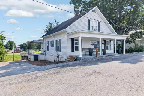 111 Maple St, Albany, KY 42602