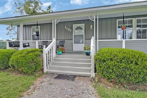 Exterior - 1197 Campground Rd, Clarkrange, TN 38553 photo 3 of 8