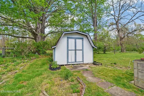 Exterior - 1243 Franklin Lp, Clarkrange, TN 38553 photo 5 of 20