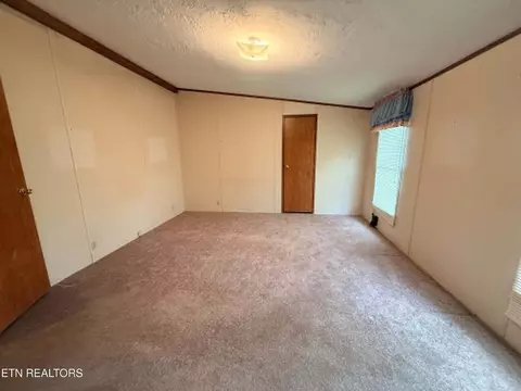 Bedroom - 1243 Franklin Lp, Clarkrange, TN 38553 photo 2 of 5