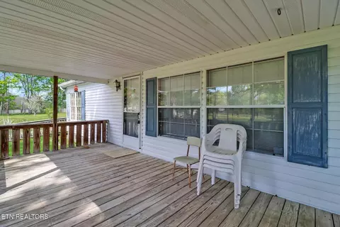 Exterior - 1243 Franklin Lp, Clarkrange, TN 38553 photo 4 of 20