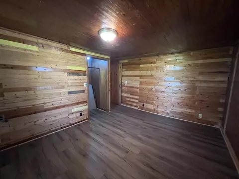 Bedroom - 1089 Bicknell Rd, Clarkrange, TN 38553 photo 1 of 3