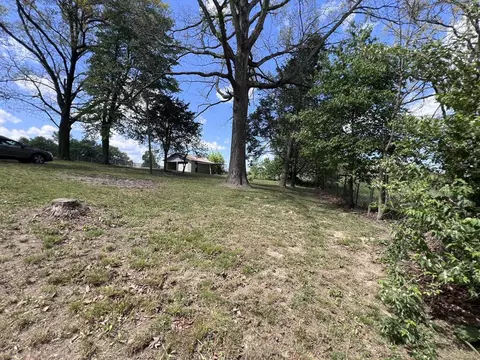 Exterior - 1089 Bicknell Rd, Clarkrange, TN 38553 photo 6 of 13