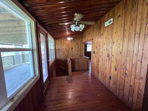 Entry Way - 1089 Bicknell Rd, Clarkrange, TN 38553 photo 2 of 3