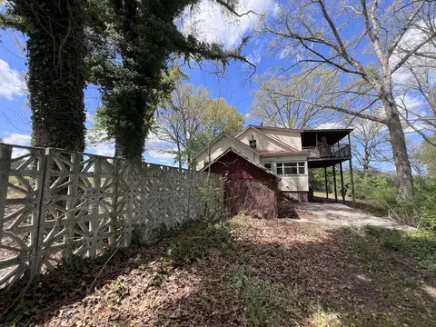 Exterior - 1089 Bicknell Rd, Clarkrange, TN 38553 photo 4 of 13
