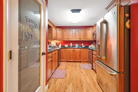 Kitchen - 552 Robs Rd, Grimsley, TN 38565 photo 2 of 2