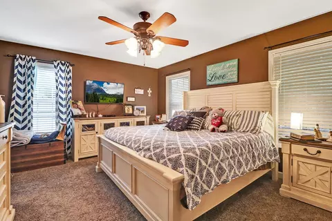 Bedroom - 552 Robs Rd, Grimsley, TN 38565 photo 1 of 7
