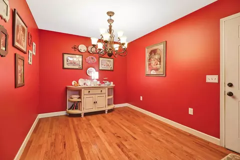 Dining - 552 Robs Rd, Grimsley, TN 38565 photo 1 of 1